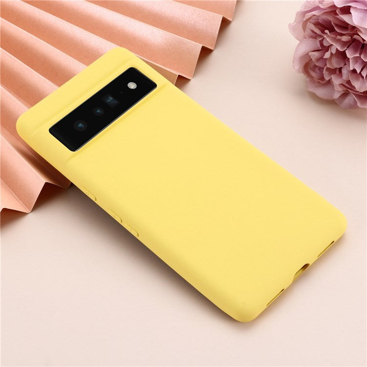 For Google Pixel 7 Pro 5G Liquid Silicone Case Soft Microfiber Lining Shockproof Drop Protection Cover with Strap - Yellow