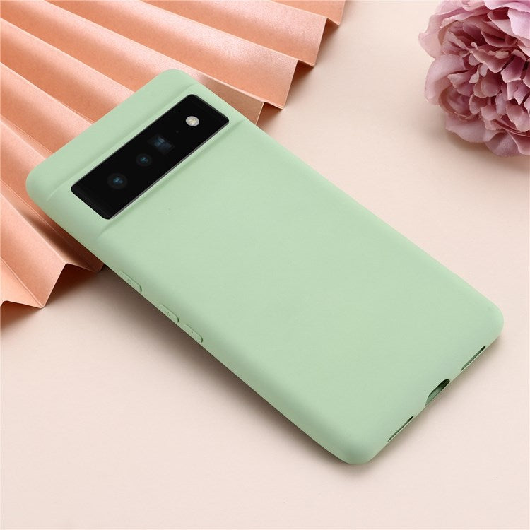 For Google Pixel 7 Pro 5G Liquid Silicone Case Soft Microfiber Lining Shockproof Drop Protection Cover with Strap - Green