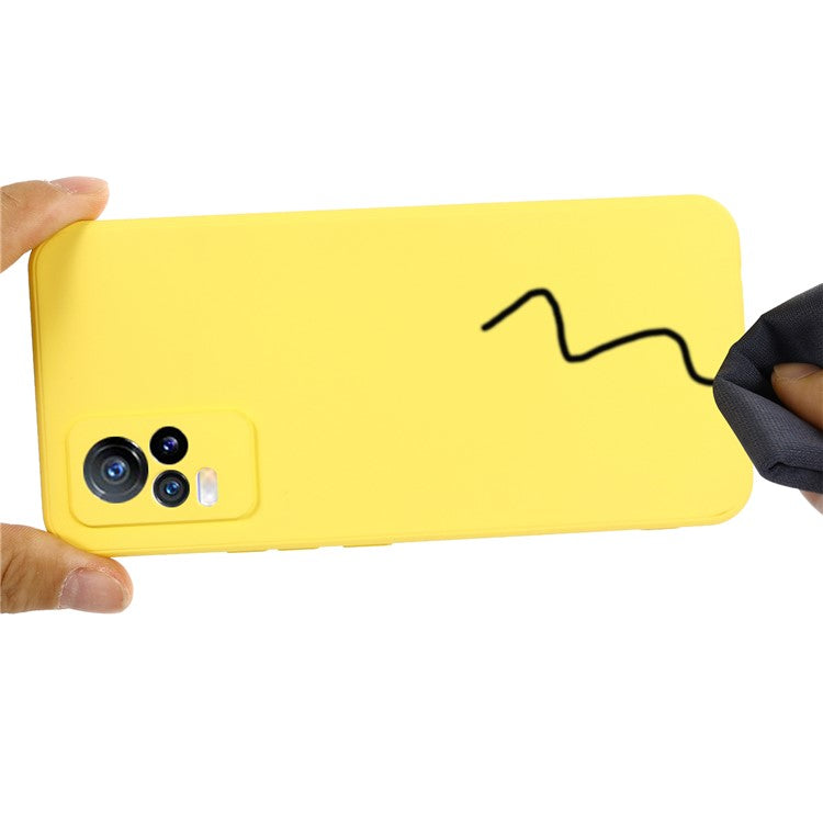 Quality Phone Case Shockproof Precise Cutout Solid Color Liquid Silicone Phone Cover with Handy Strap for vivo V21e 4G / vivo Y73 - Yellow