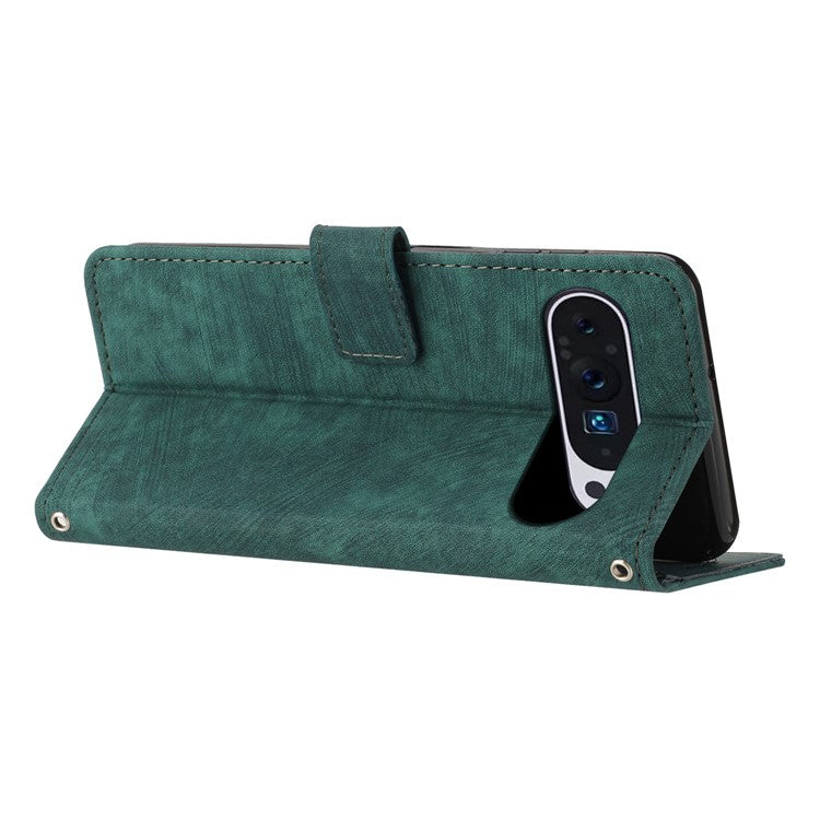 For Google Pixel 9 / Pixel 9 Pro Case Lines Leather Skin-touch Phone Cover Stand Function - Green