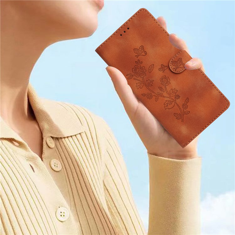 For Google Pixel 9 / Pixel 9 Pro Case Leather Imprinted Flower Phone Cover Wallet with Wrist Strap - Brown