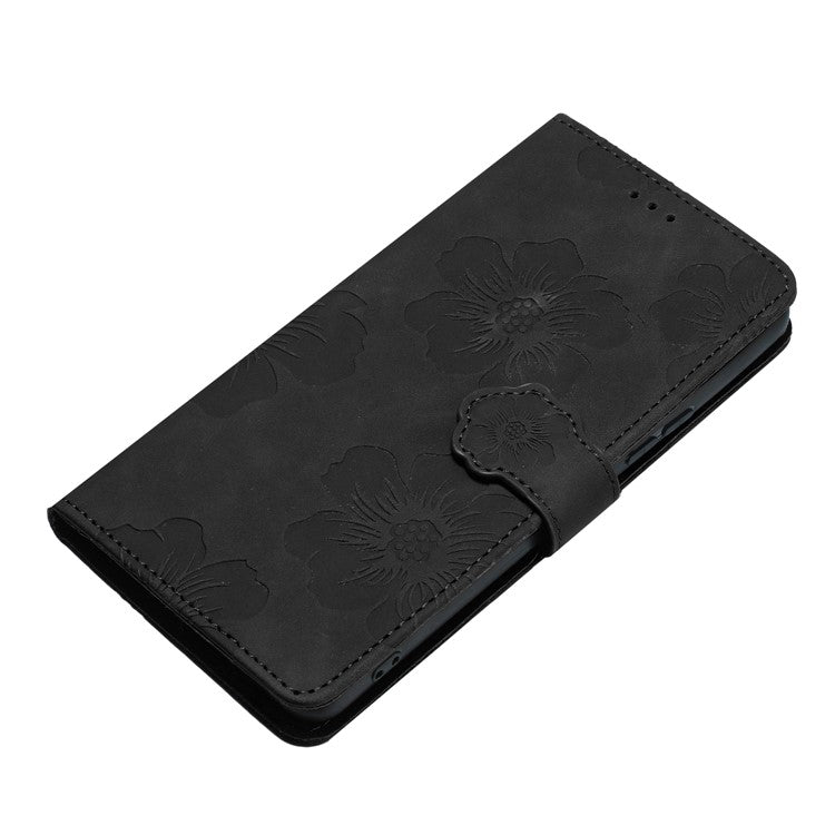 For Google Pixel 9 / Pixel 9 Pro Case Flower Design Leather Wallet Phone Cover with Wrist Strap - Black