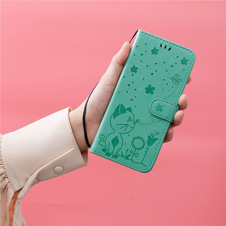 For Google Pixel 9a Case Cat Bee Pattern Leather Phone Cover - Green