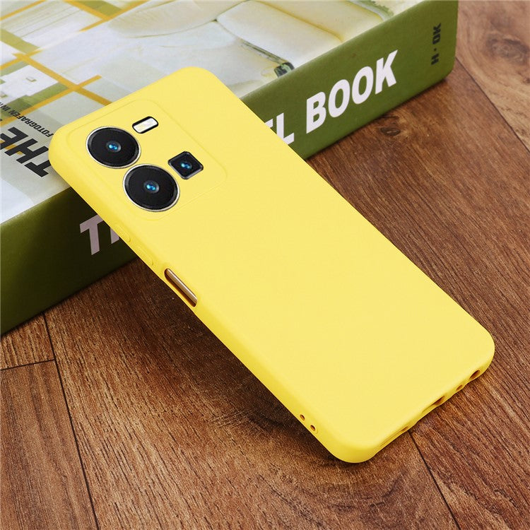 For vivo Y35 4G (2022) Liquid Silicone Cell Phone Case Anti-scratch Soft Lining Protective Cover with Strap - Yellow