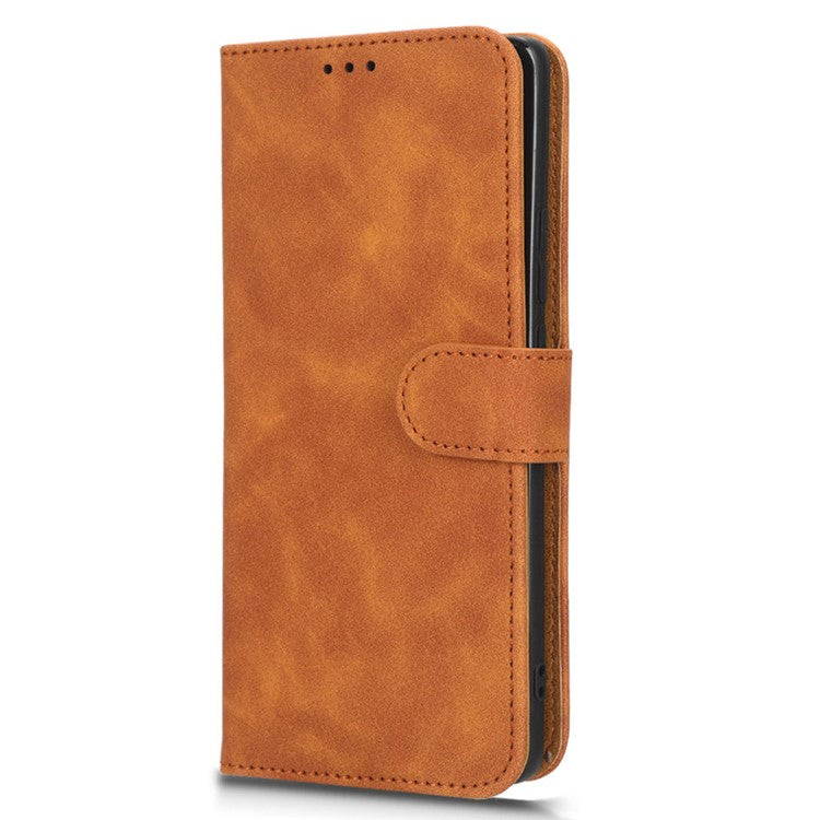 For vivo X90 5G Slim Fit Flip Leather Phone Case Skin-touch Feeling Wallet Stand Flip Anti-dust Inner TPU Shell Phone Cover - Brown