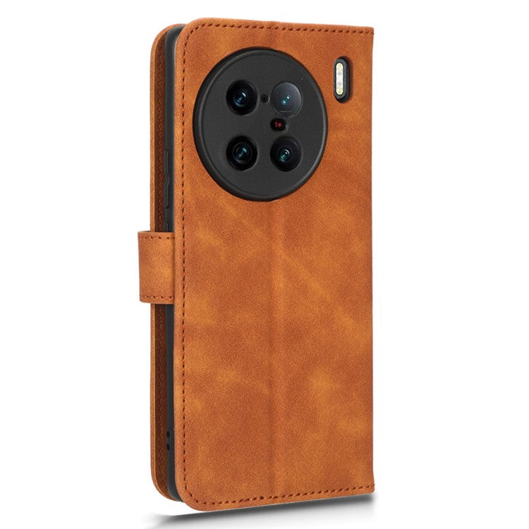 For vivo X90 Pro+ 5G Cell Phone Cover Skin-touch Feeling Wallet Stand Flip Anti-scratch PU Leather+TPU Phone Case - Brown