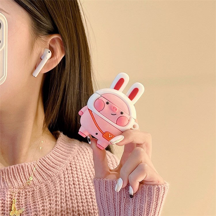 For Apple AirPods with Charging Case (2016)/(2019)/AirPods with Wireless Charging Case (2019) Cute Pig Design Earphone Silicone Case Anti-fall Protective Cover with Hook