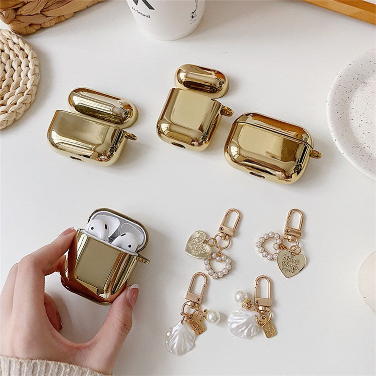 For Apple AirPods with Charging Case (2016)/(2019)/AirPods with Wireless Charging Case (2019) Soft TPU Electroplating Earbuds Protective Case with Pendant - Gold/Heart Pendant