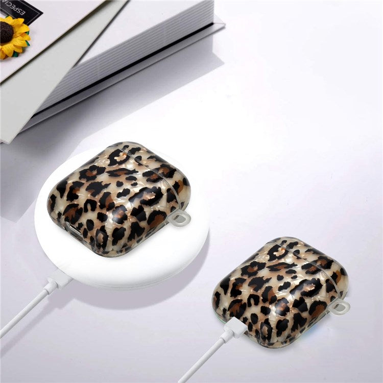 For Apple AirPods with Charging Case (2016)/(2019)/AirPods with Wireless Charging Case (2019) Stylish Shell Grain Pattern Printing IMD TPU Earphone Case Protector with Lanyard - Leopard