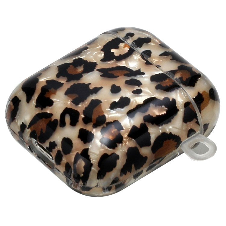 For Apple AirPods with Charging Case (2016)/(2019)/AirPods with Wireless Charging Case (2019) Shell Grain Earphone Case Pattern Printed IMD TPU Earbud Protector with Hook - Leopard